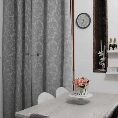 Chez Les Soeurs דירה פומפיי